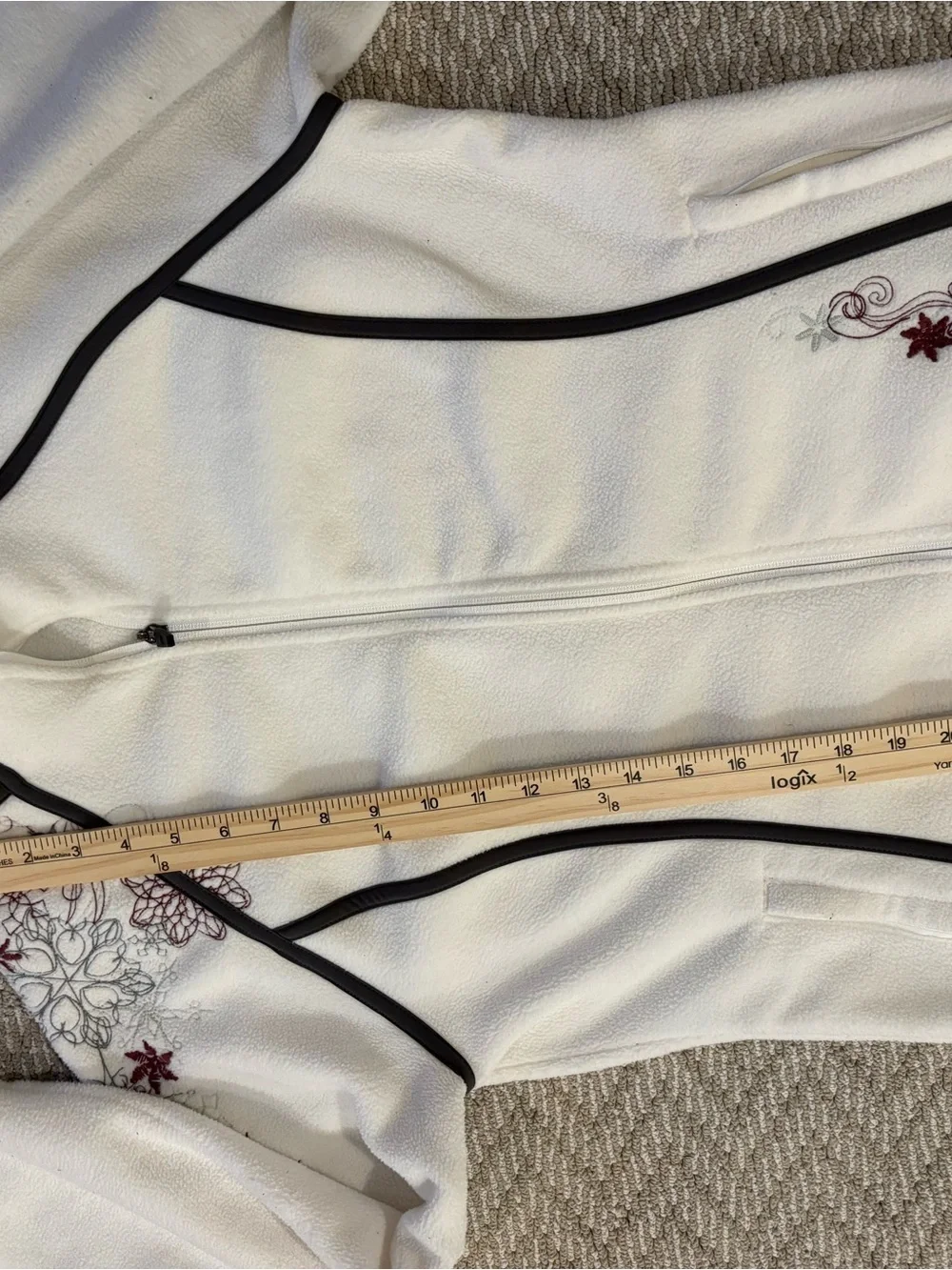 Eddie Bauer Fall 2011 Floral Embroidered White Fleece Jacket